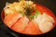 標津の名産がてんこ盛りの「しべつ鮭三代漬け丼」