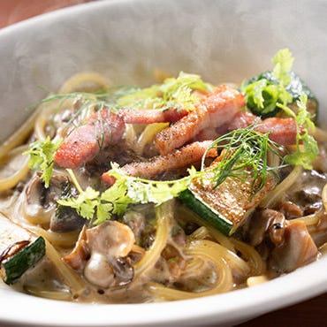 アヒージョ専門店AJILLO アジロ 下北沢店_《2.5時間飲み放題付き》【贅沢コース】肉に海鮮と当店名物を贅沢に堪能!食べて飲んで充実のひとときを♪