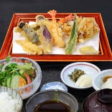 【期間限定】ゲソと玉葱のかき揚げ天ぷら定食