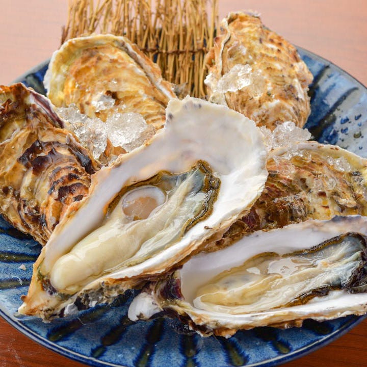 三陸産の大きな牡蠣！
6000円「匠」コースで味わえます！