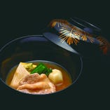 お座敷個室【会席　白山】焼物や煮物など、料亭ならではの美味しいお食事と心尽しのおもてなし