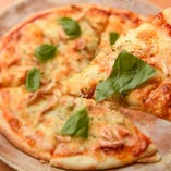 桜海老としらすのピザ