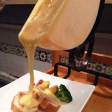 フランスの郷土料理ラクレットチーズ