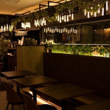 I AM SEOUL_インダストリアル×モダンな空間