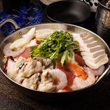 牡蠣の海鮮寄せ鍋（二人前より承ります）
