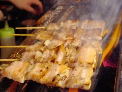炭火焼き とり八 八幡駅前本店