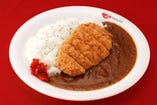 フードメニューも豊富☆
【こだわりカツカレー】税込713円！