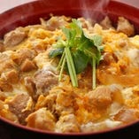 〆についつい食べたくなる!自慢の丼物は絶品