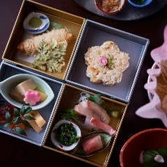 喜作のこだわりが詰まった御膳をご用意しております。