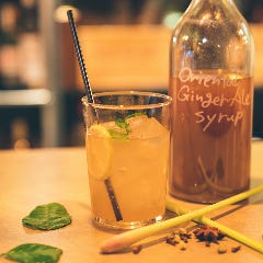 スパイスをたっぷり使ったクラフトドリンクも多数ご用意！