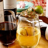 店名の「えびかずら」は葡萄という意味。ワインを気軽に楽しんで