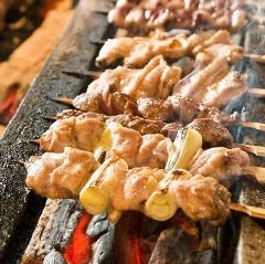 焼鳥
伊達鶏や日南鶏などの地鶏を中心に国産鶏肉使用