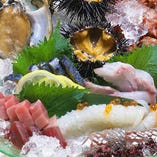 八戸港に水揚げされる旬の魚介を中心に、魚料理をご満喫