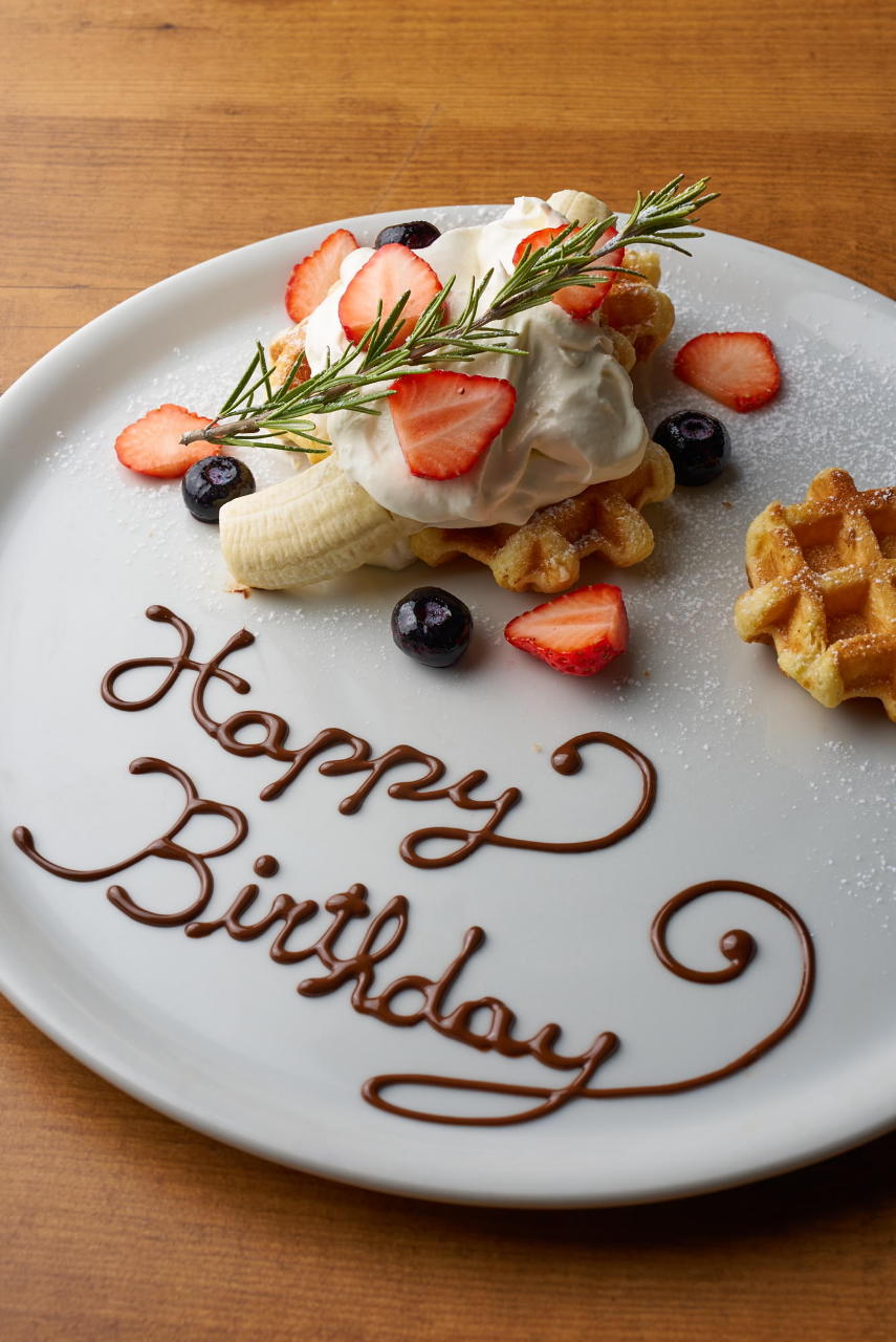 ☆デザート盛り合わせ☆アニバーサリープレート1280円→1080円の詳細