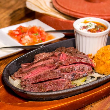 メキシコ料理 ロスボラチョス_BBQ牛ハラミ鉄板ステーキ