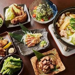 鶏の炭火焼きと博多味噌もつ鍋が楽しめる飲み放題付コース