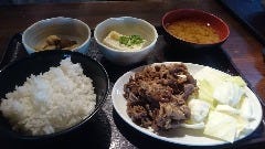 選べる福力のお昼ごはん。 3品選んで690円！