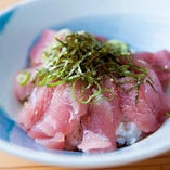 まぐろ丼