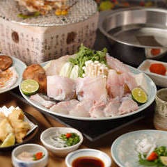 泳ぎふぐ専門店 ふぐ天神 梅田本店