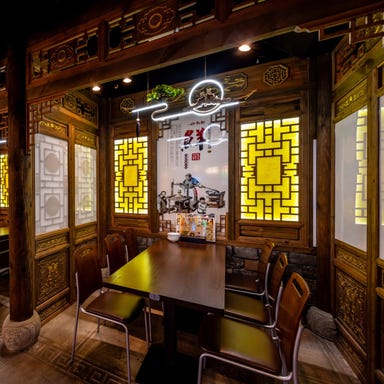 食べ飲み放題170種 個室居酒屋 マルヤス酒場プラス 関内店_気軽にテーブル個室!