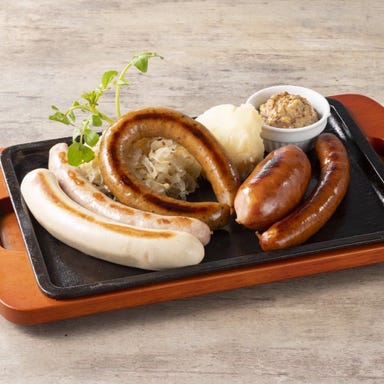 銀座ライオン 大手町ビル店_ソーセージ5種盛合せ