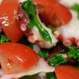 気仙沼の塩蛸とトマトのサラダ