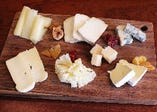 7種類のチーズ盛り合わせ