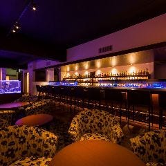 The BAR BREEZE BLUE（ザ バー ブリーズブルー）沼津駅南口