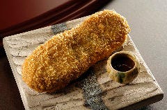AKOサイズ!！わらじコロッケ（黒米カレー）