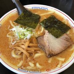 三平ラーメン 坂の上店