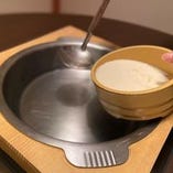 寅太郎オリジナルの豆乳出汁