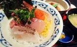 特製海鮮丼（平日・数量限定）