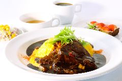 【一番人気】自家製ポークシチューオムライス 1,800円(税込 1,980円) 【一番人気】自家製ポークシチューオムライス 1,800円(税込 1,980円)