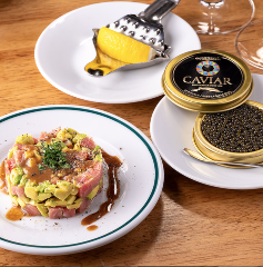 大衆ビストロSIRO_福岡県産マグロのタルタル！贅沢キャビア１P添え。