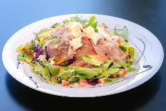 食べて満足のリーズナブルなサイドメニューがズラリ！
