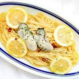 本日真牡蠣のレモンペペロンチーノ