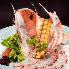 博多 表邸_鯛の姿造り
