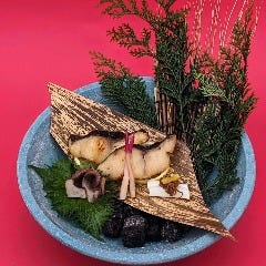 博多 表邸_【黒毛和牛炙り･お造り盛り会席】玄界灘産の鮮魚と黒毛和牛を堪能〜飲み放題120分〜[料理のみ:6,200円]