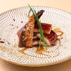博多 表邸_国産　鰻の蒲焼き　（半身）