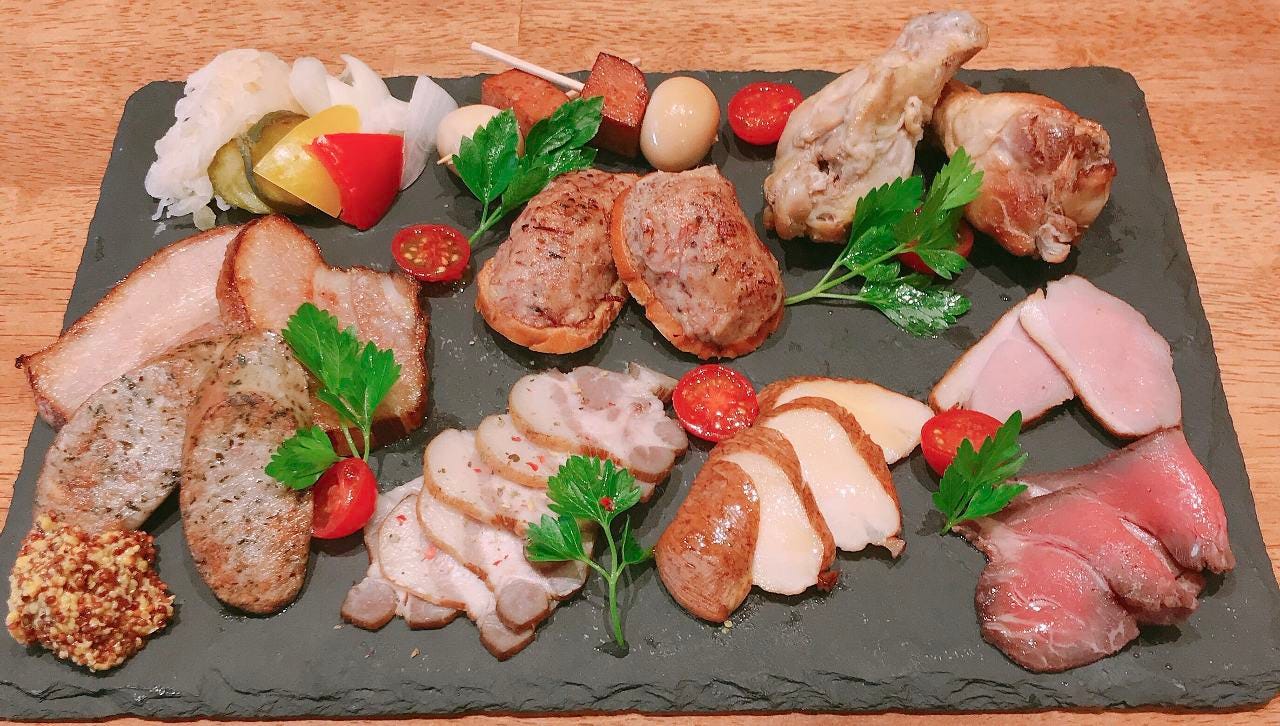 1983 ～燻製とクラフトビールのお店～ 茅ヶ崎 メニュー：燻製