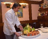 ヨーロッパと日本の新鮮な食材から選んで調理してもらえる。