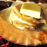 ホタテ貝のバター醤油焼き
