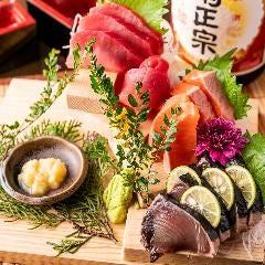 新鮮魚介をふんだんに使用したお料理も多数!!