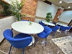 80’s cafe by WeLearn Community