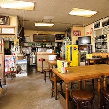 古き良き昭和の歴史を感じる店内