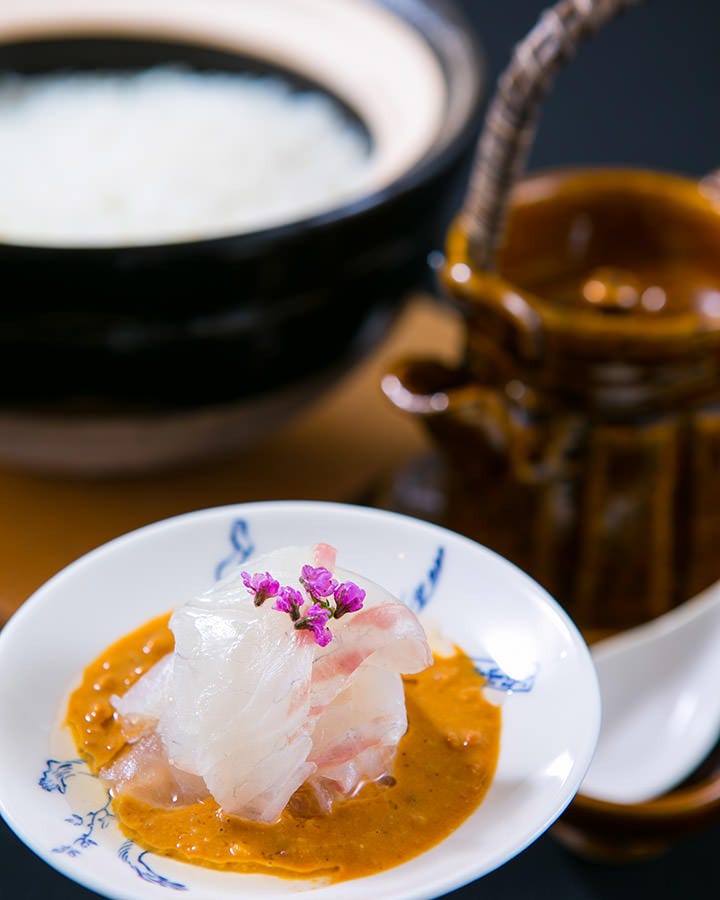 伊賀焼の土鍋で炊く 名物鯛茶漬け