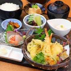 昼宴会もOK!お昼から魚舟のお料理をお楽しみいただけます!
