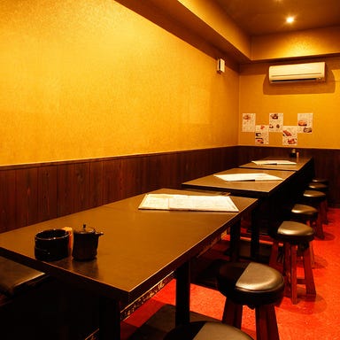 鶏料理と蔵元直送日本酒 鳥羽 ‐TOBA‐ 飯田橋 店内の画像