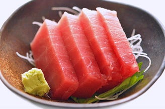 まぐろ食堂 七兵衛丸 メニュー まぐろ旬地魚刺身 ぐるなび