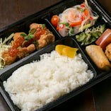 鶏肉の唐揚げタイソース弁当